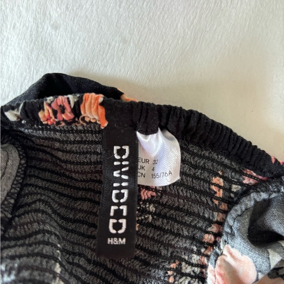 Floral crop tank top - Picture 3 of 3